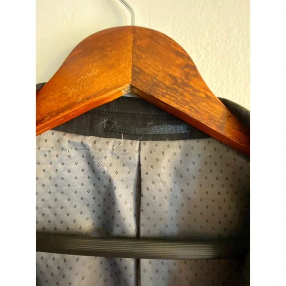 Mantoni Milan Italy Mens Suit 42R 36W Charcoal Grey Pinstripe Super 140s Wool‎